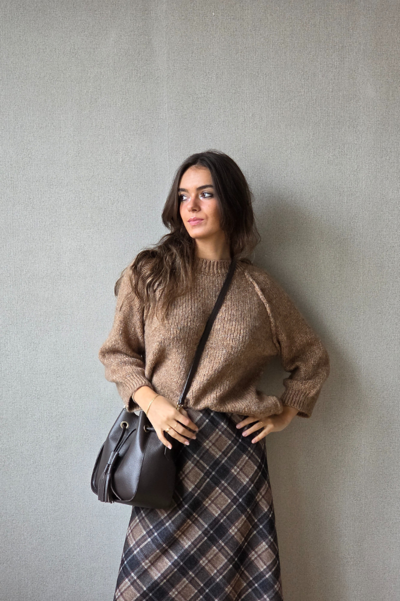 Jersey punto gordo cuello redondo camel