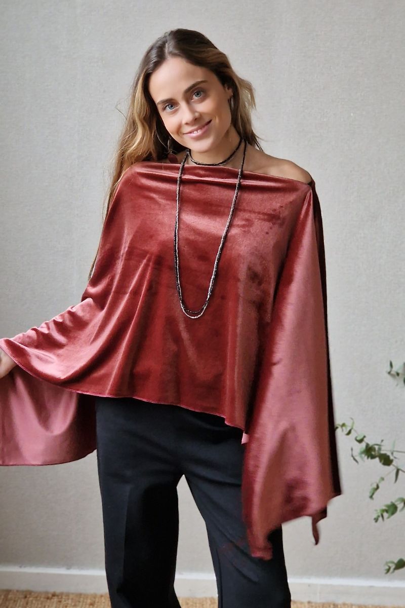 Capa de terciopelo rosa