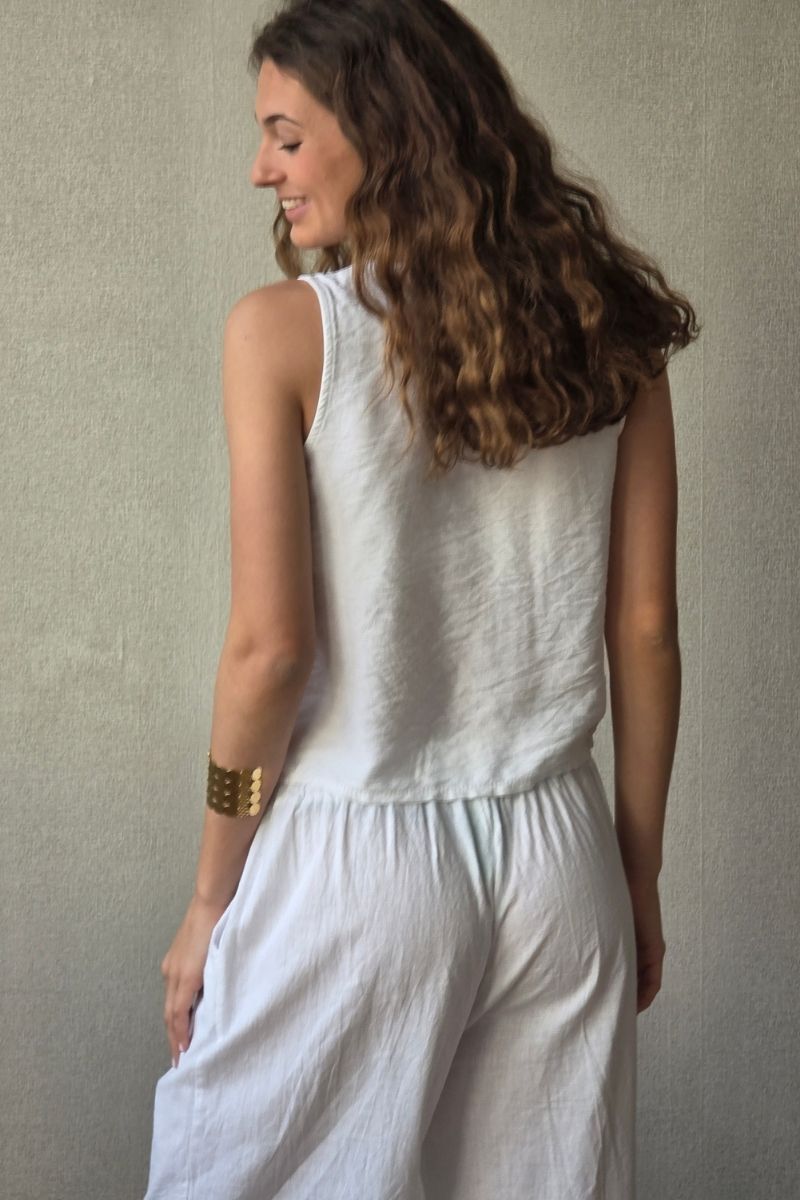 Camiseta de tirantes con volantes blanco