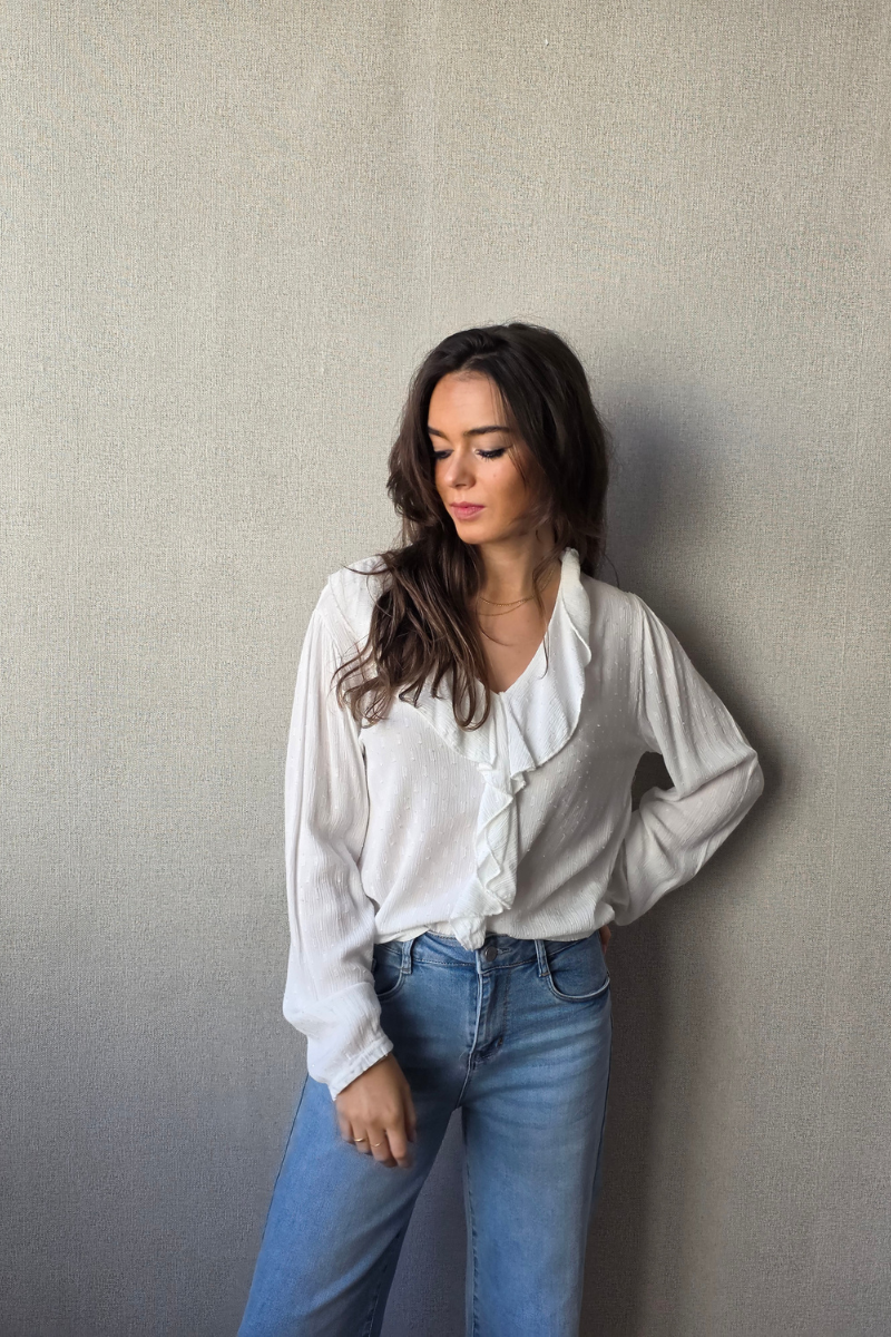 Blusa Blanca con Volante y Brillo