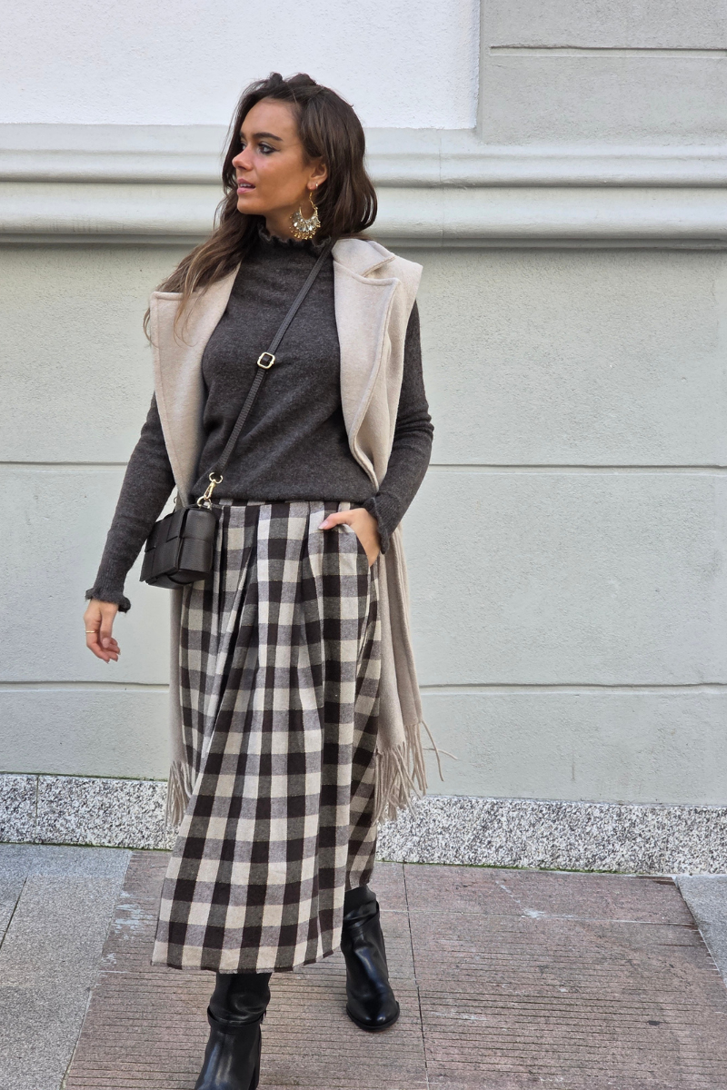 Falda tablas de cuadros beige