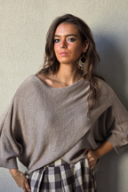 Jersey cruzado con brillo topo