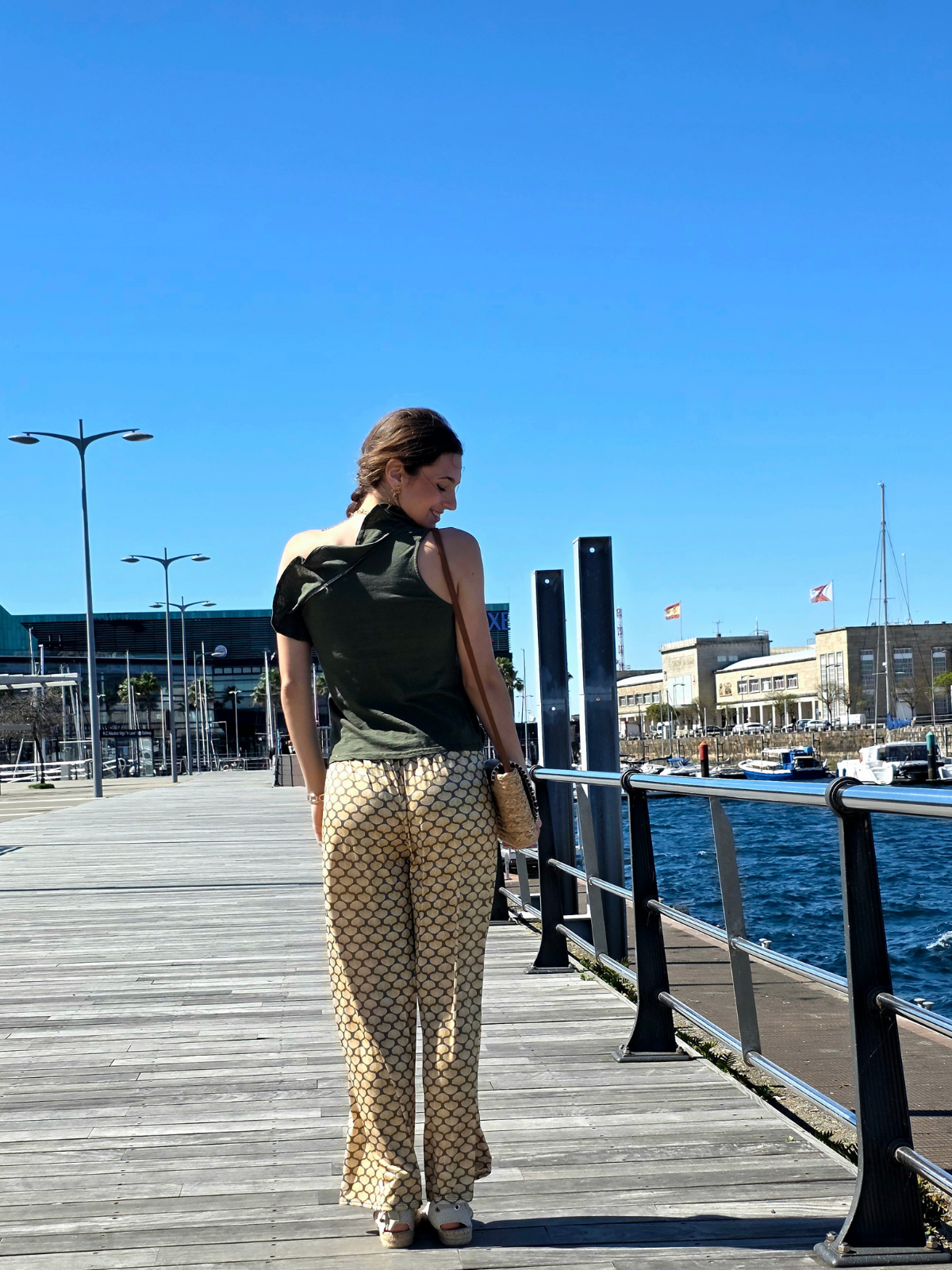 Pantalón Estampado Conchas Caqui elástico