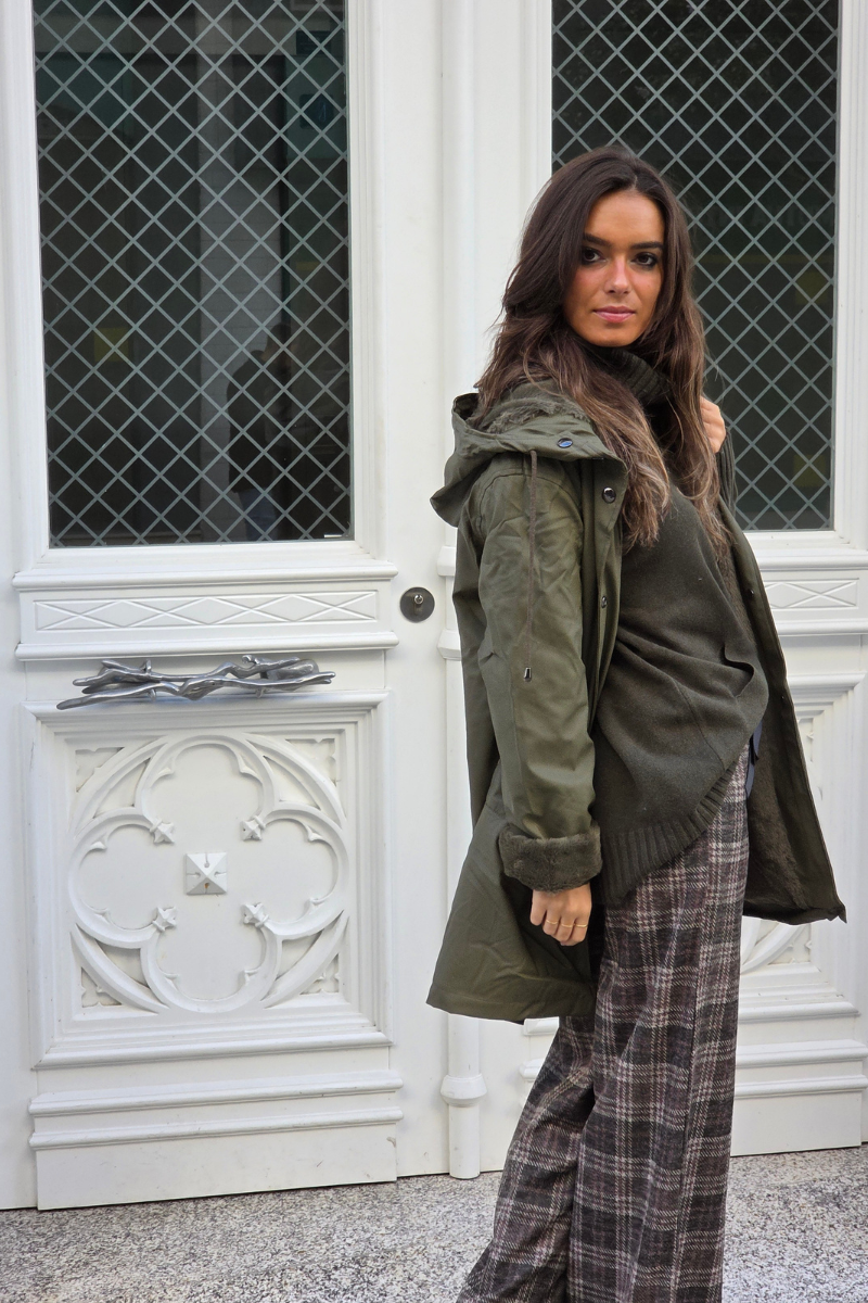 Chaquetón capucha forro peluche verde militar