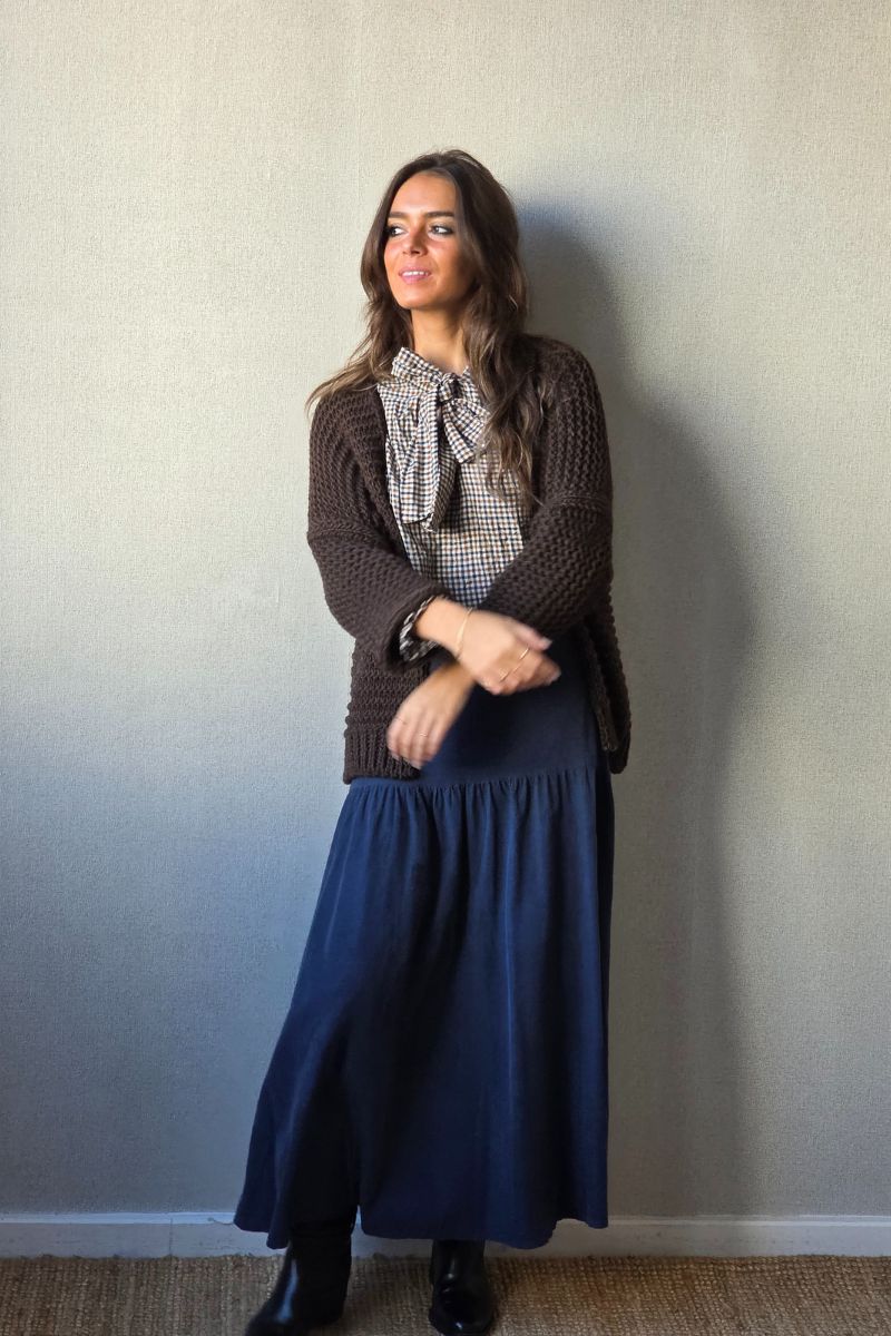 Falda larga de micro pana azul marino