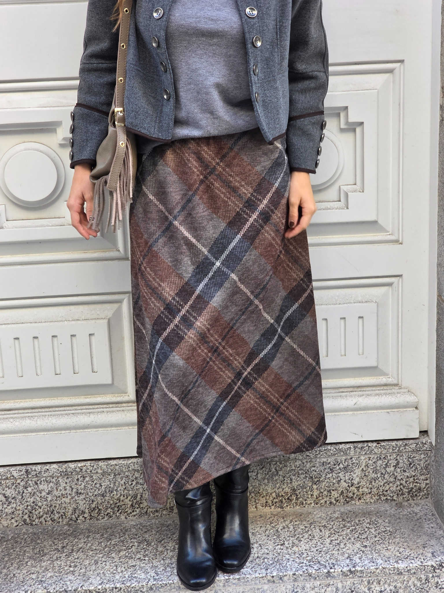 Falda Casilda de cuadros grandes topo