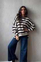 Jersey Oversize Rayas Beige y Chocolate - Estilo Casual Moderno