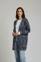 Chaqueta de lana con dibujo azul