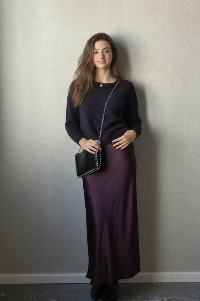 Falda satinada arrugado ciruela