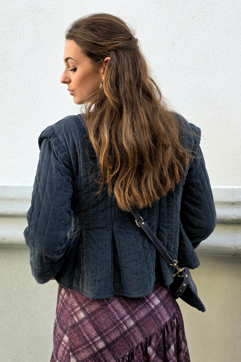 Chaqueta corta micro pana gris