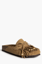 Zueco Plano Ante Camel con Flecos - Estilo Boho Chic