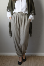 Pantalón bombacho de cuadros verde militar