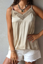 Top lencero de raso beige