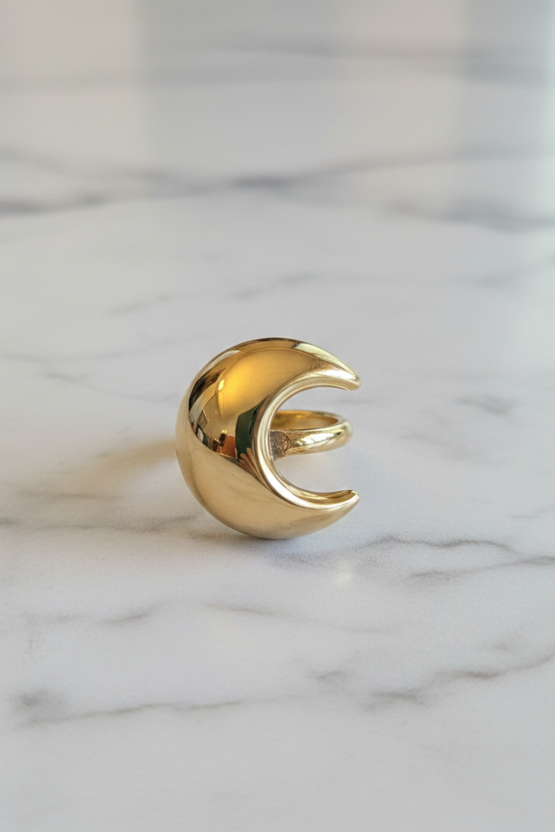 Anillo ajustable de media luna de acero dorado