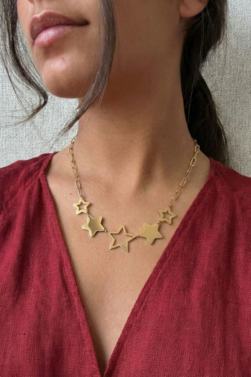 Collar Dorado de Estrellas - Gargantilla Celestial