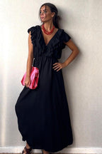 Vestido negro con volantes