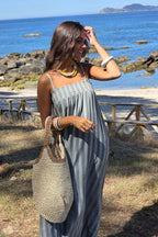 Bolso rafía en color natural y dorado