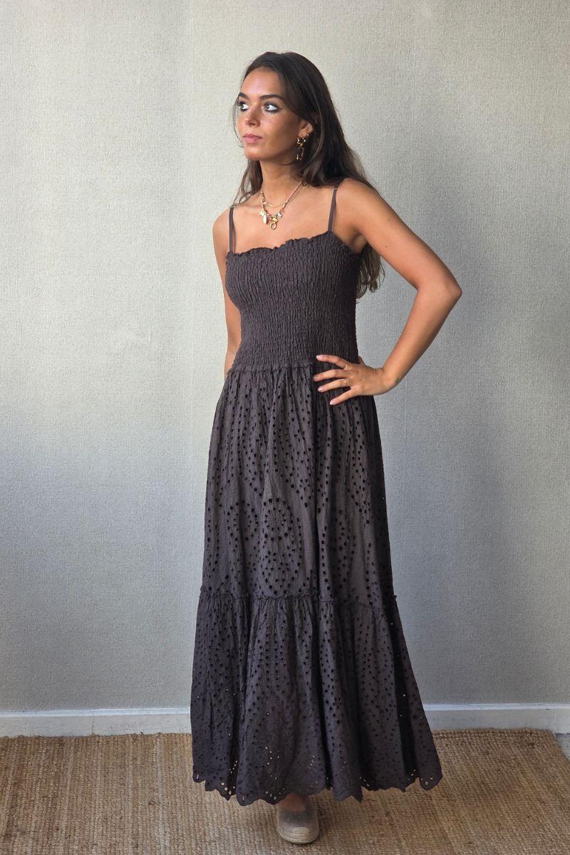 Vestido de tirantes guipur marrón