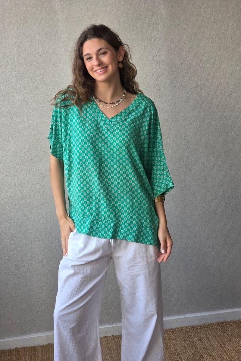 Blusón oversize estampado de flores verde