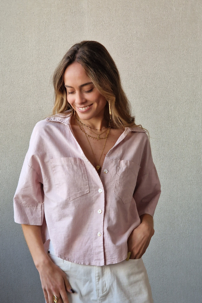 Camisa tres cuartos con bolsillos delanteros rosa