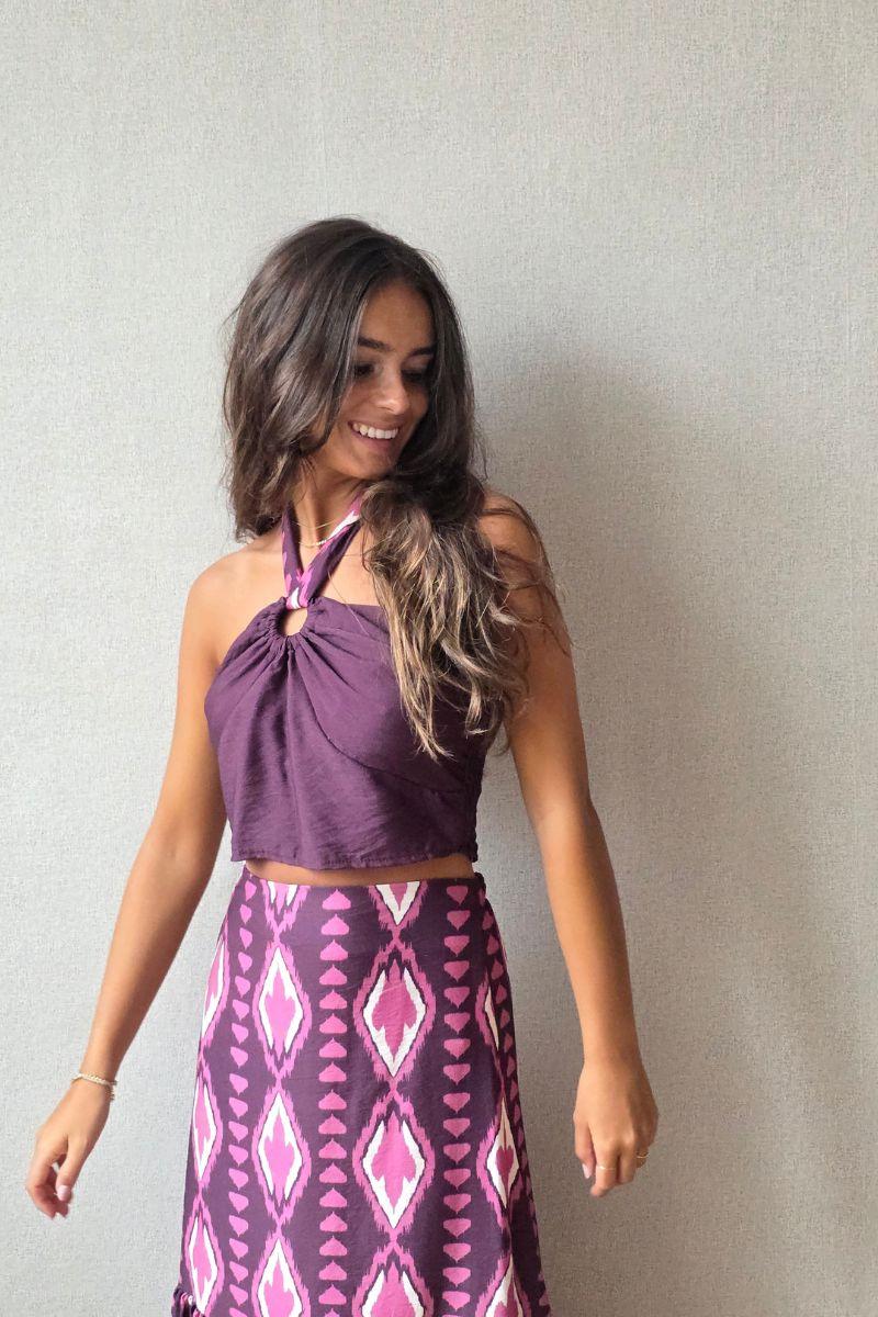 Conjunto de top y falda berenjena