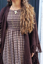 Vestido de cuadros chocolate con nido de abeja y manga larga