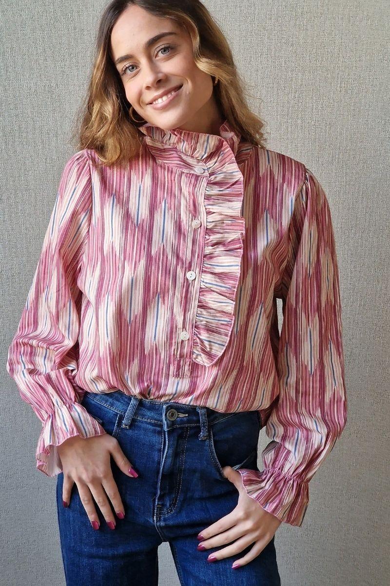 Blusa estampado de rayas y volante rosa