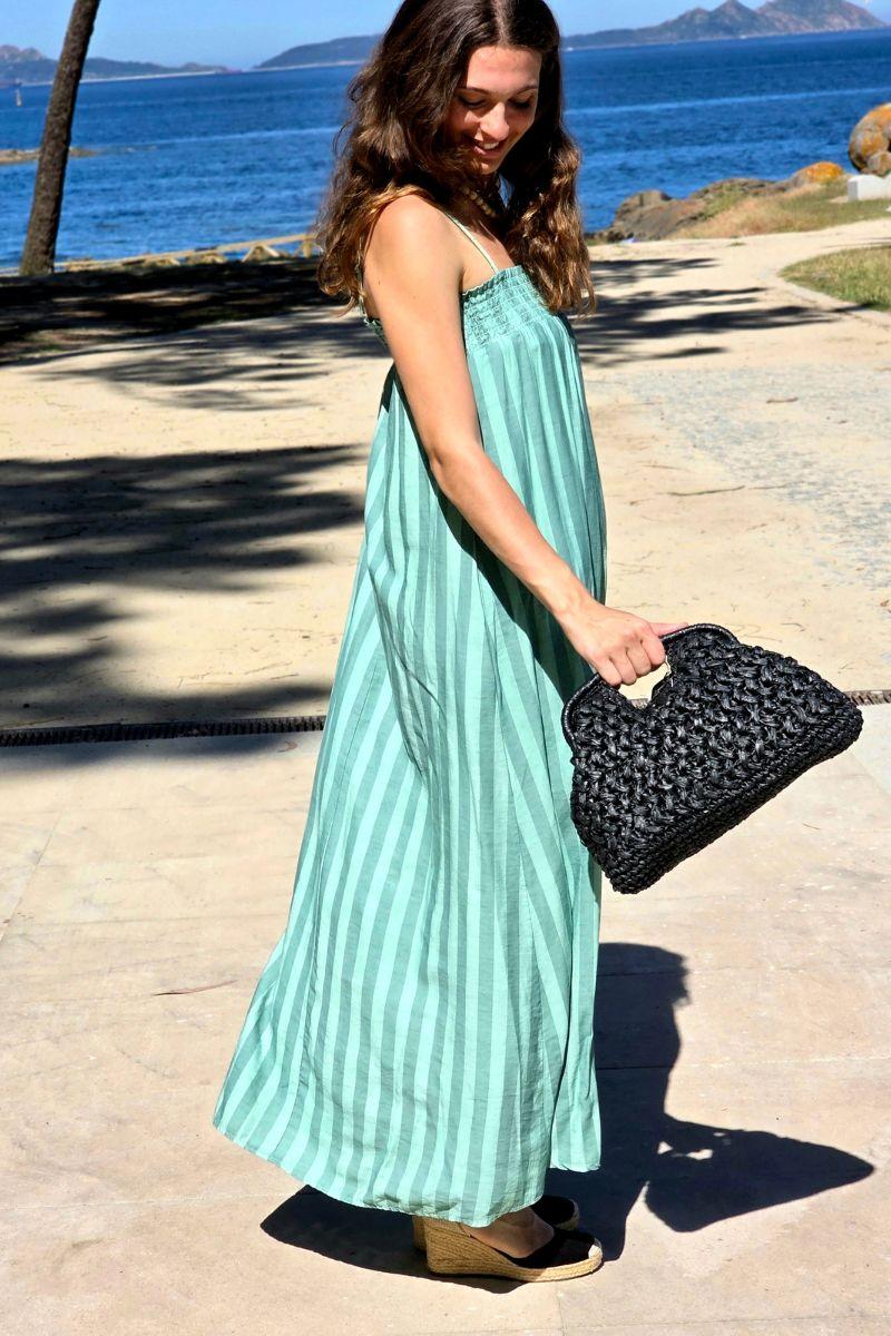 Vestido rayas tirantes con fruncido en el pecho