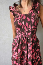 Vestido con flores fgruncido coral