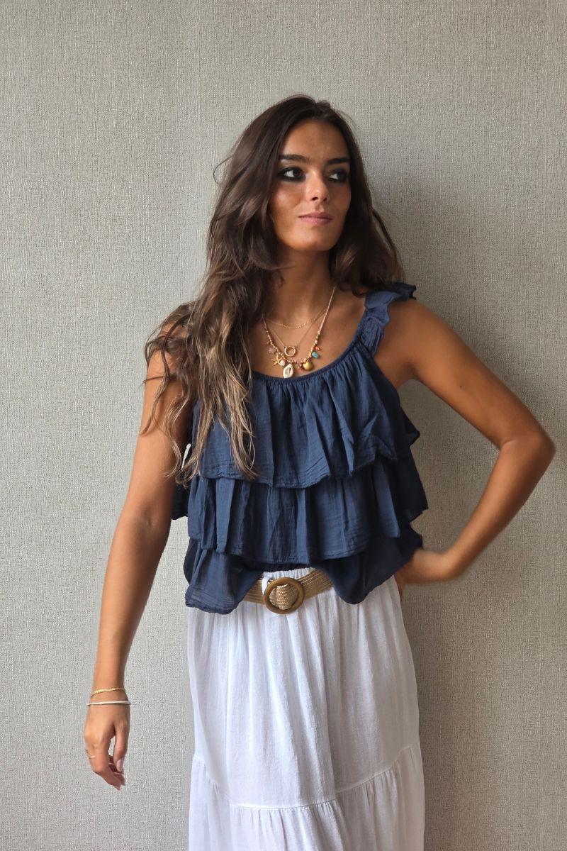 Top volantes con tirantes azul marino