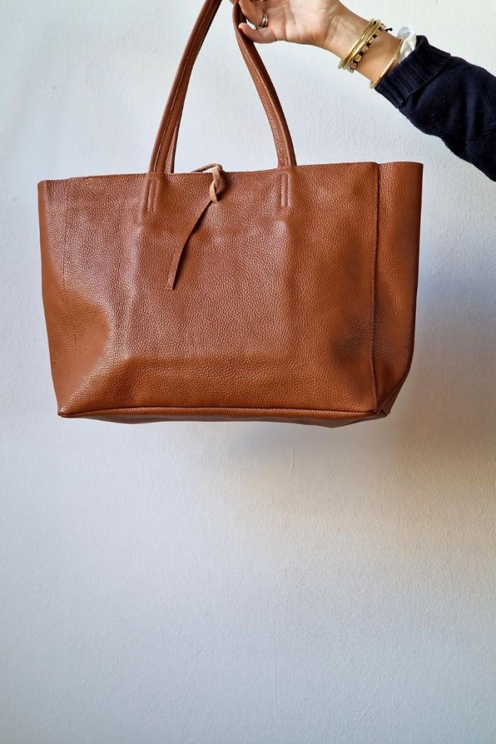 Bolso de piel shopping con cremallera camel