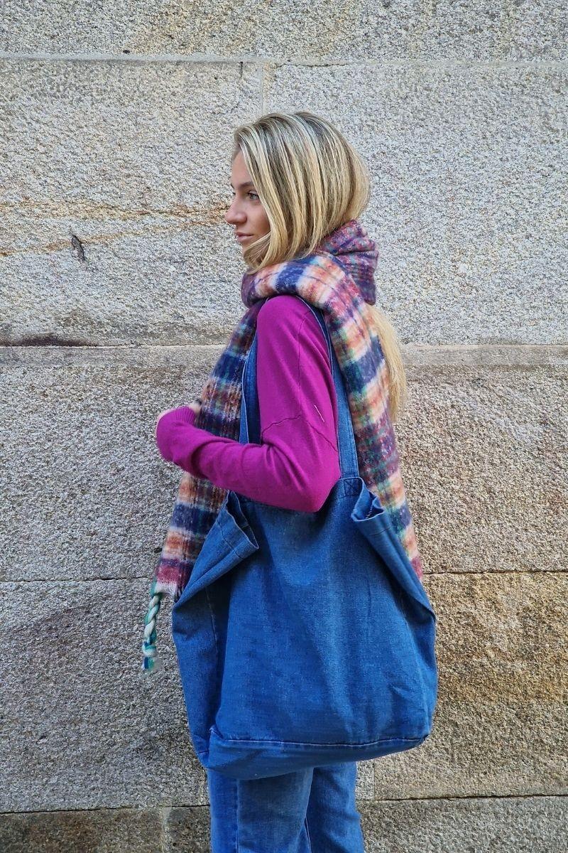 Bolso de tela vaquera oscuro con opción de personalizarlo