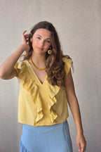 Blusa volantes lino mostaza