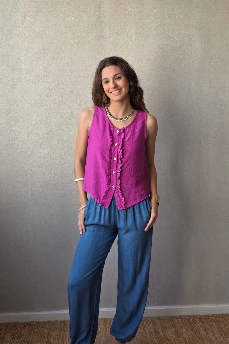 Camiseta de tirantes con volantes magenta
