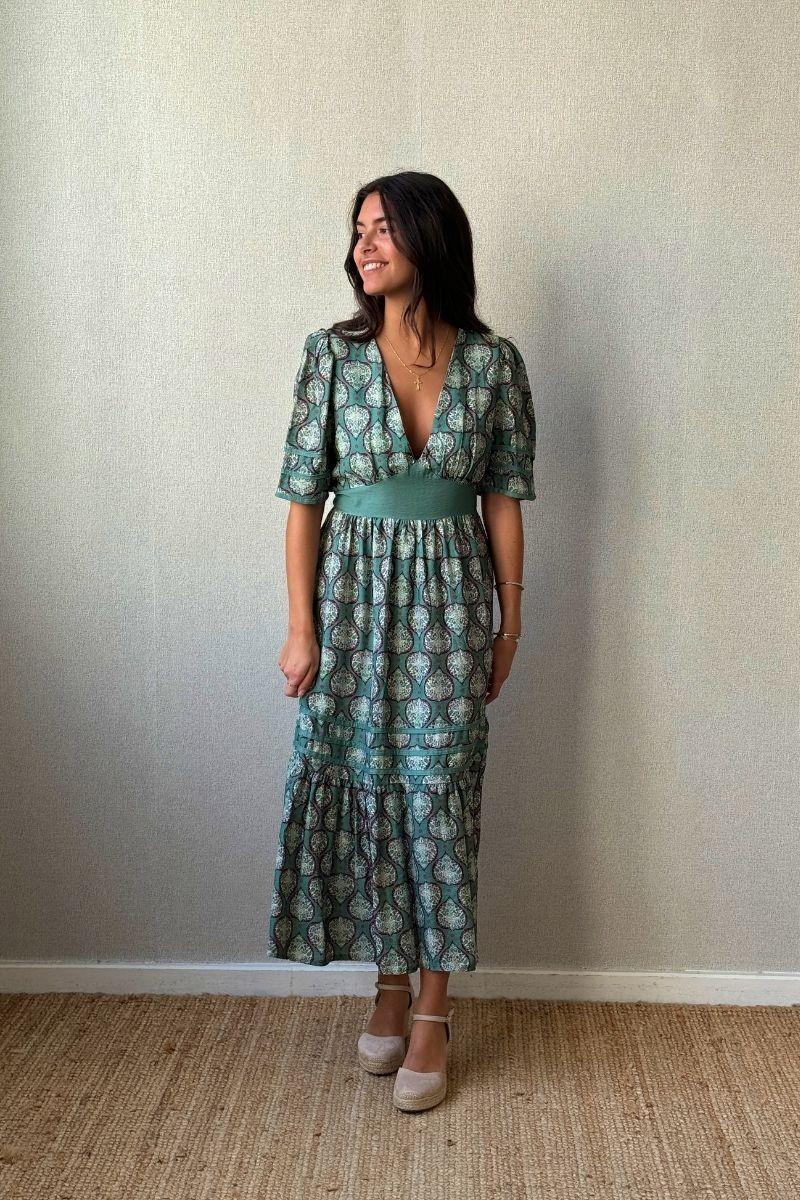 Vestido hoja manga corta y escote estampado verde