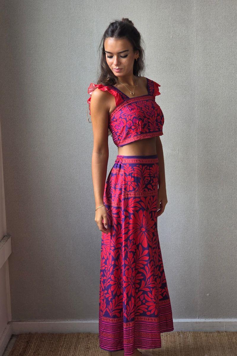 Conjunto con estampado de flores morado
