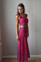 Conjunto con estampado de flores morado