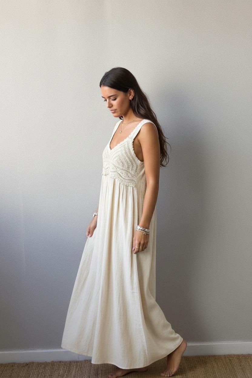 Vestido de tirantes crochet beige