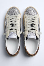 Sneakers rayo color plomo