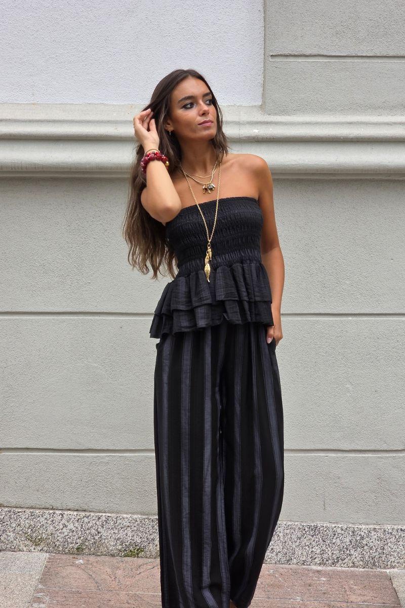 Total look top y pantalón negro