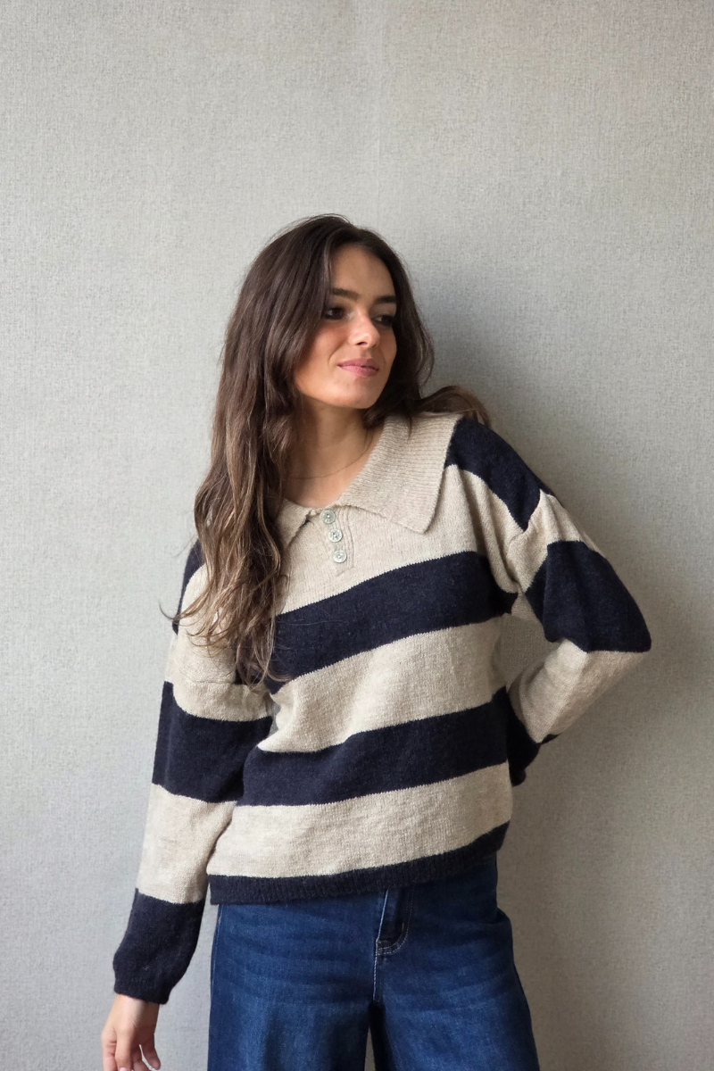 Jersey de rayas con cuello camisero azul marino