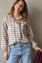 Camisa Cuadros Rosa - Detalle de Volante Romántico