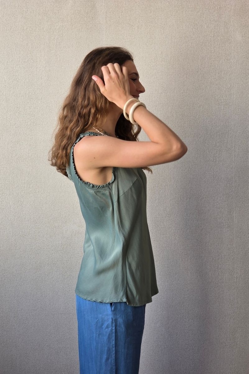 Top de raso caqui