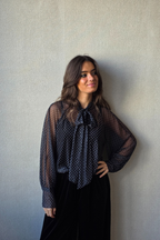 Blusa Lola de tul con puntitos negra