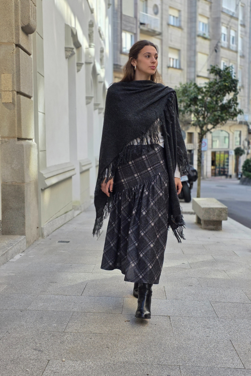 Falda de cuadros escocesa asimétrica gris