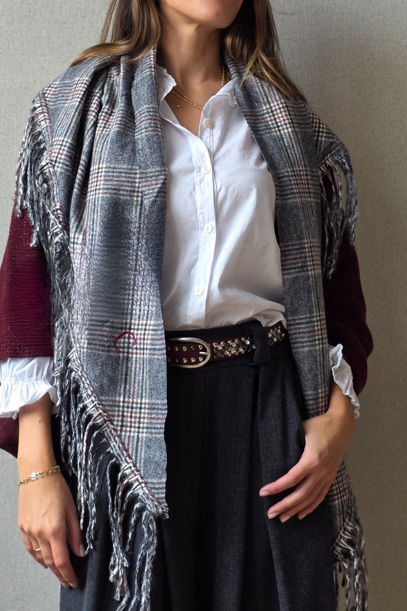 Bufanda escocesa triangulo y flecos gris