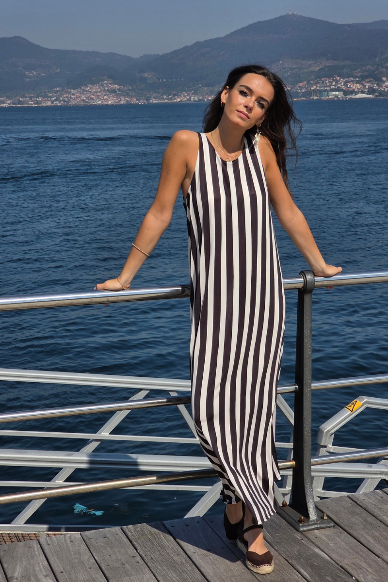 Vestido Elástico de Rayas Negro