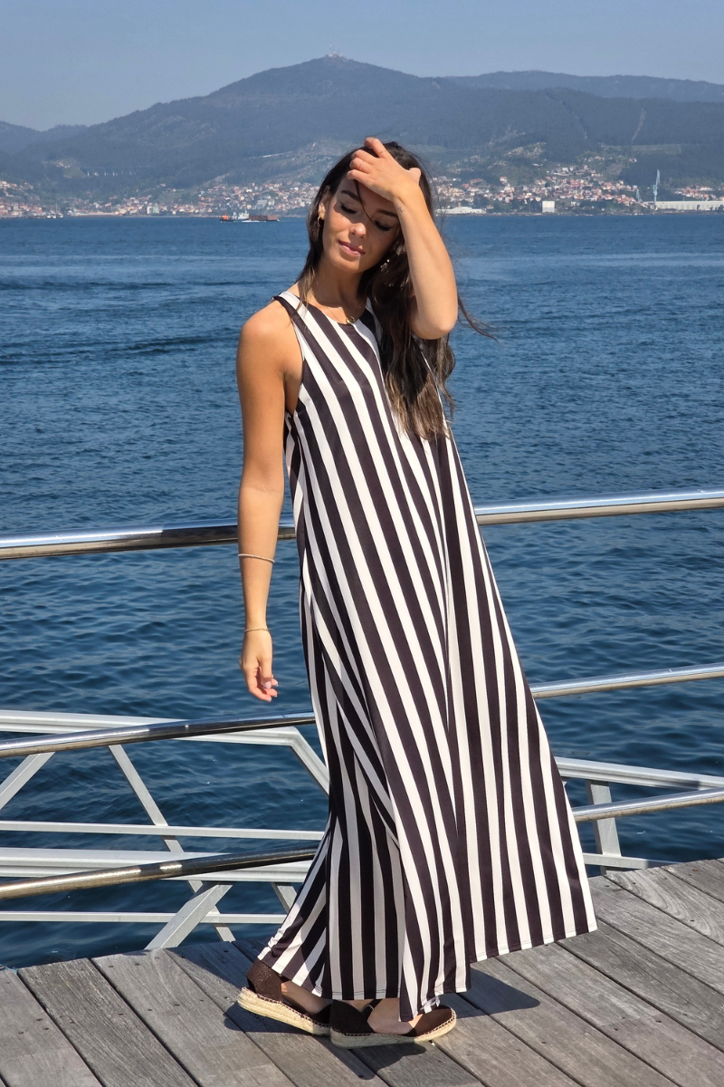 Vestido Elástico de Rayas Negro