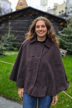 Capa british de cuadros marrón