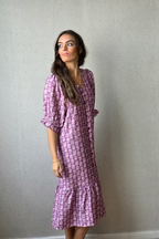 Vestido flores  con botones morado